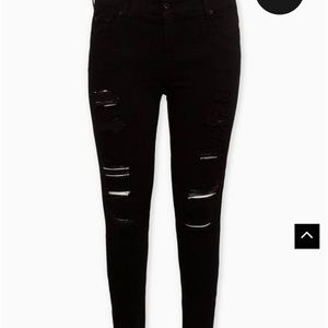 Bombshell Skinny Premium Stretch High-Rise Destructed Jean